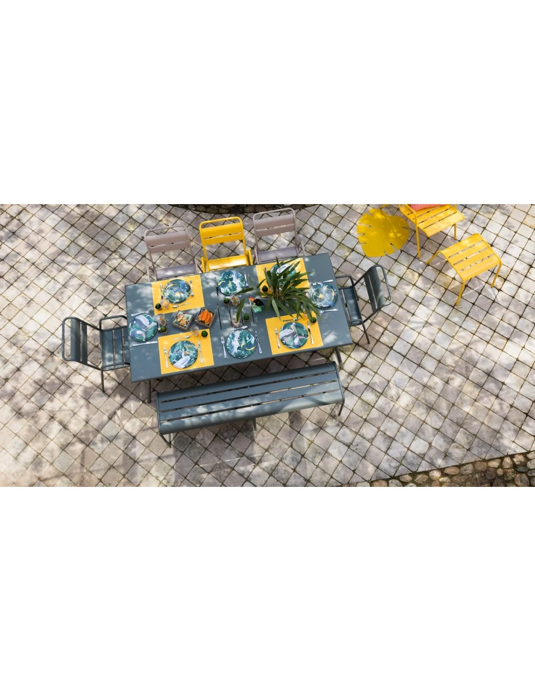 Banc Monceau 3/4 Places En Métal -160 Cm - Carbone 6 Banc Monceau 3/4 Places En Métal -160 Cm - Carbone – Image 4