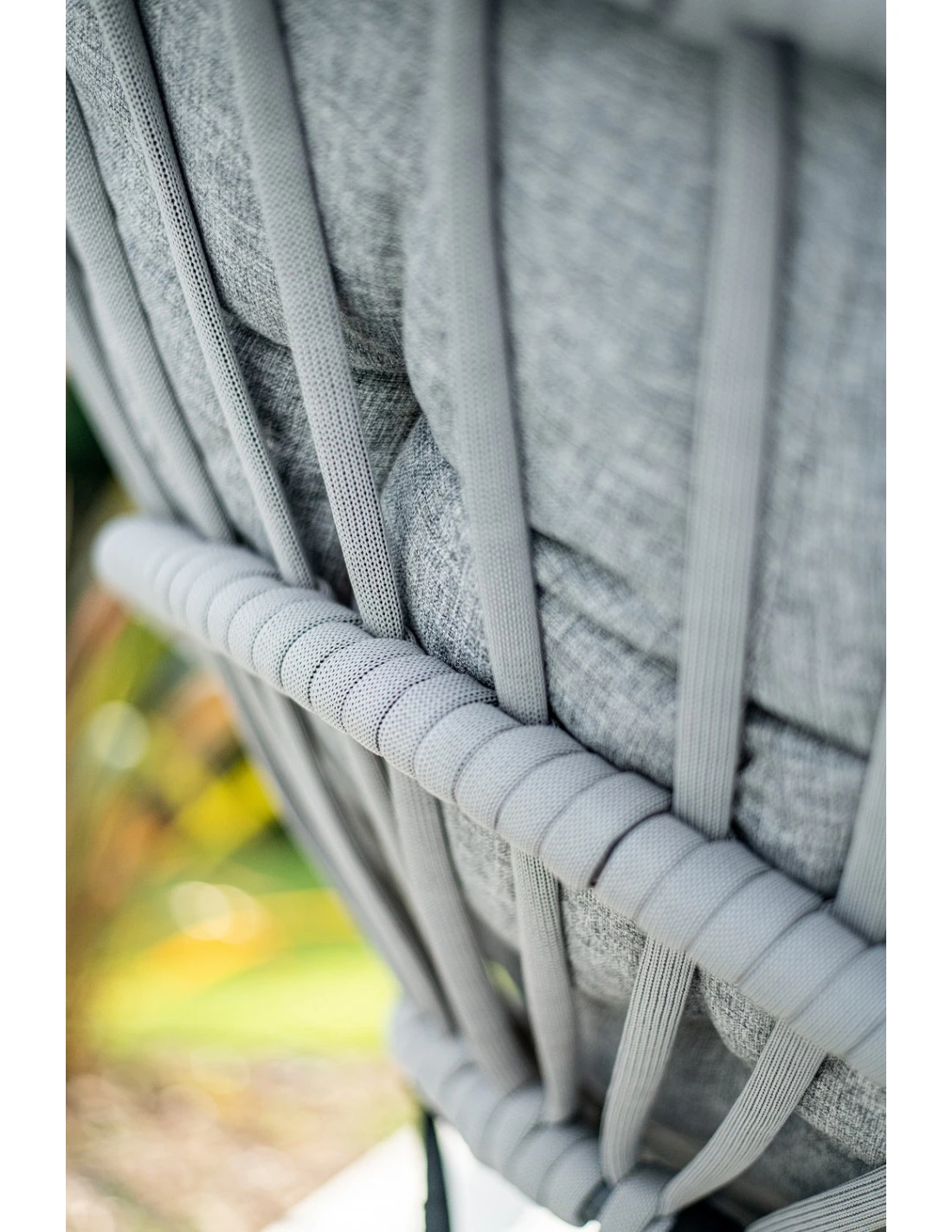 Fauteuil Suspendu Œuf OVO - Acier Et Résine Tressée 7 Fauteuil Suspendu Œuf OVO - Acier Et Résine Tressée – Image 5